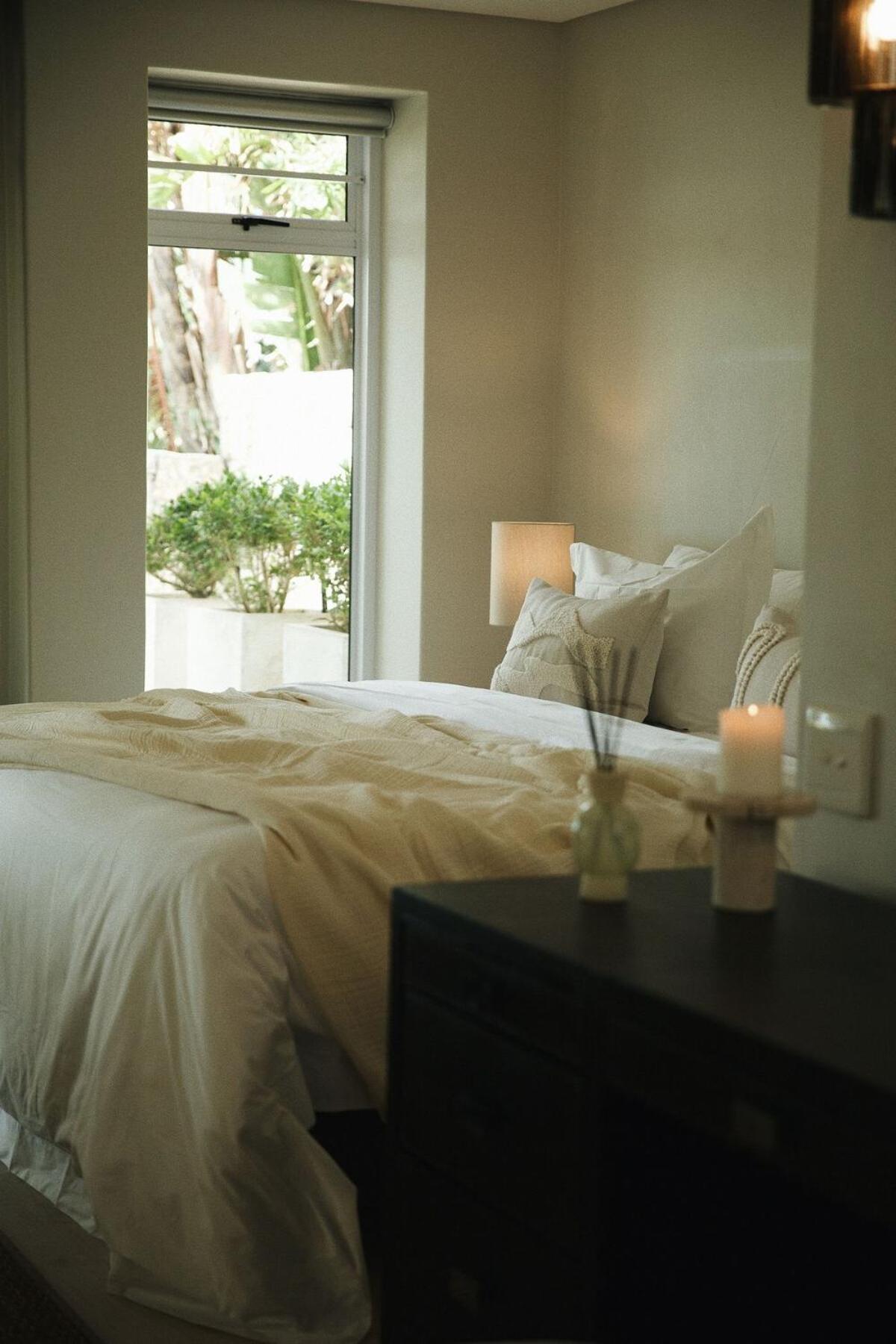 Clifton Villa *