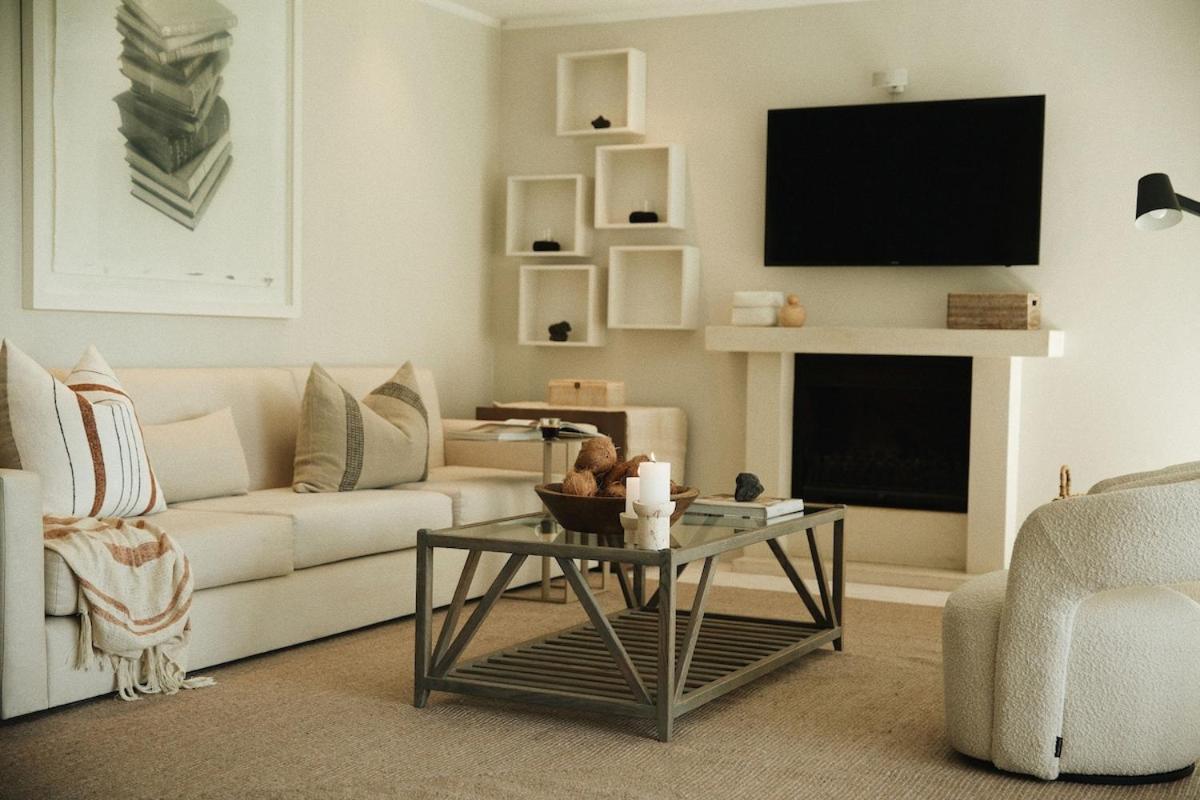Clifton Villa *